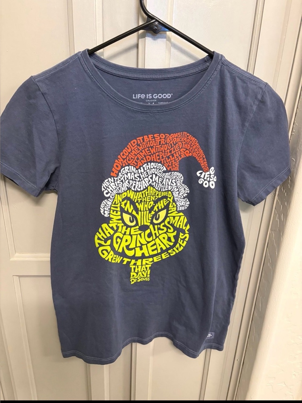 Life Is Good Grinch Crusher Graphic T-
Shirt